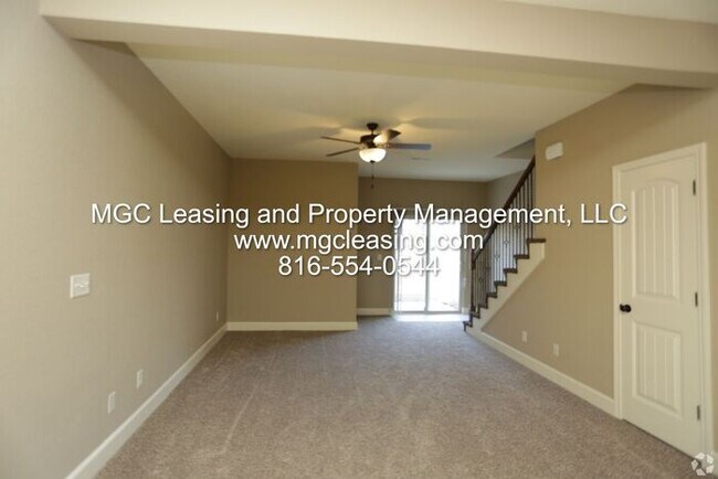 Building Photo - Discover The Possibilies of Eagle Creek Townhomes!