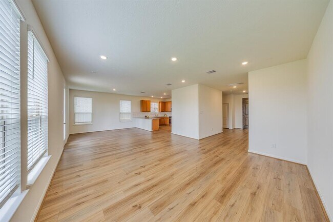 Building Photo - 8130 Leisure Pt Dr