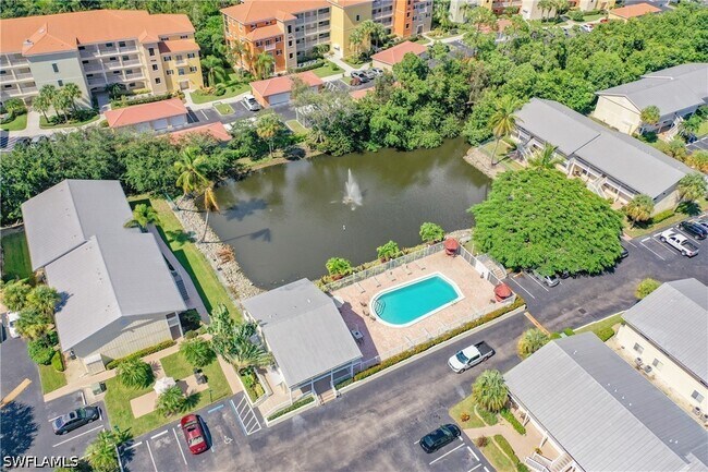 Building Photo - 4625 Bayshore Dr