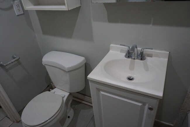 Building Photo - 3670-3672 Atlas Way