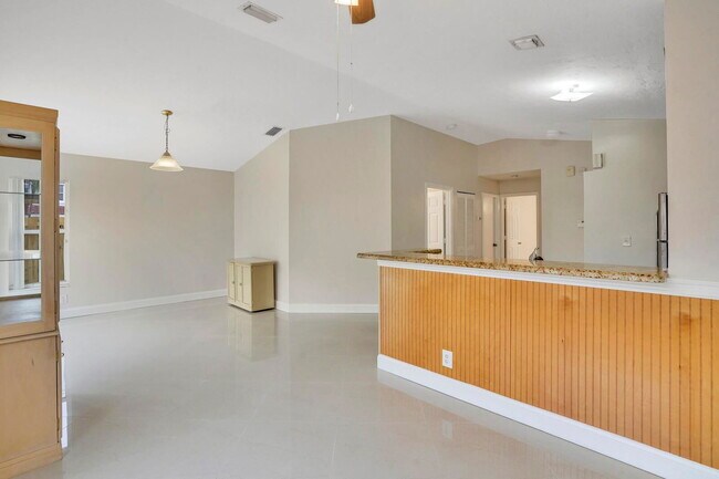 Building Photo - 3387 Chickee Ln