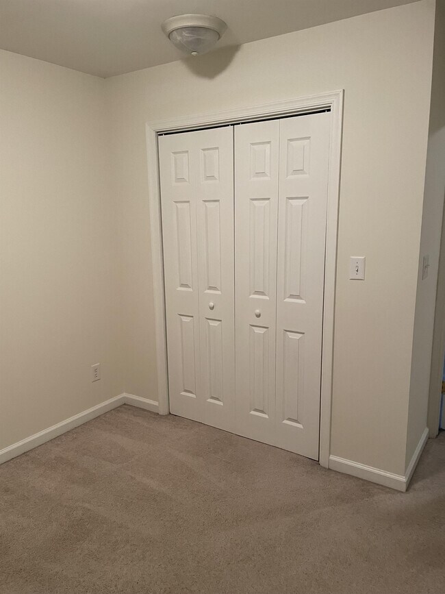 Building Photo - 1435 Glenside Green Ct