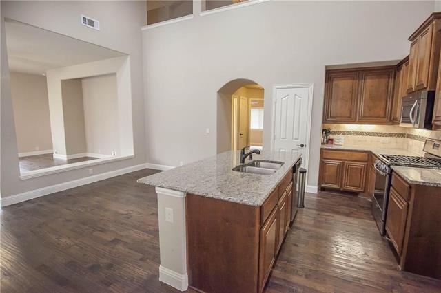 Building Photo - 824 Lighthouse Ln