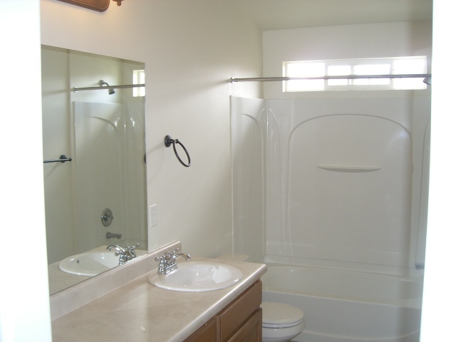 Building Photo - 14776 S Falkland Cove