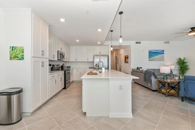 Building Photo - 12140 Wellen Golf St