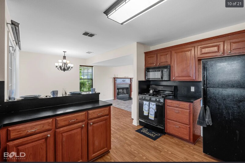 Building Photo - 1608 Shepherd Dr