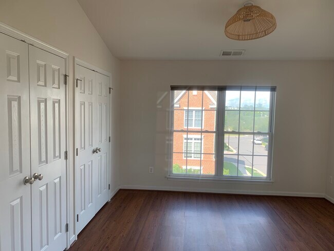 Building Photo - 25128 Neptune Terrace