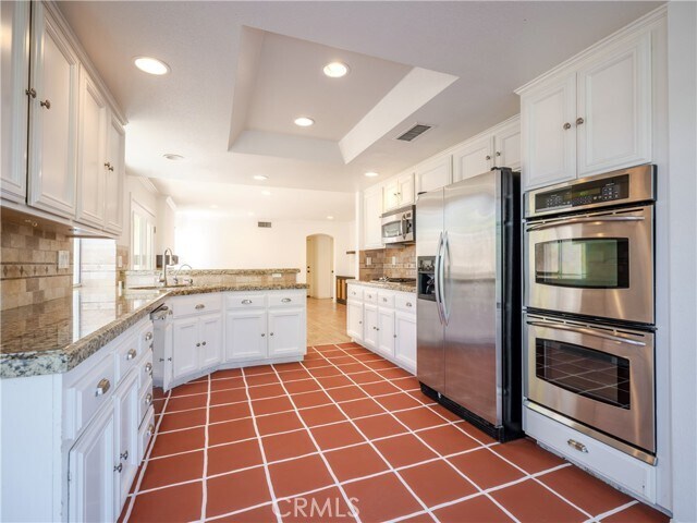 Building Photo - 24709 Cll Conejo