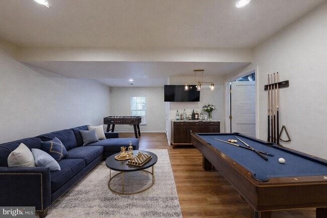 Building Photo - 9321 Hundith Hill Ct