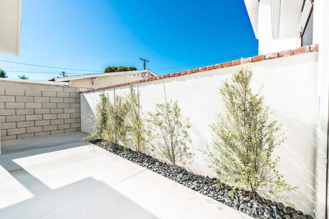 Building Photo - 547 N Olive St