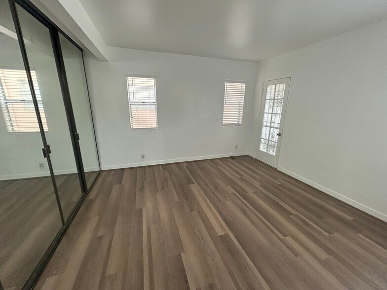 Master Bedroom - 643 Manchester Ter