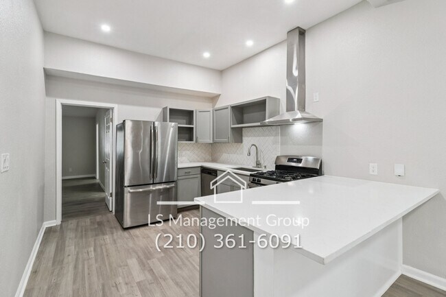 Building Photo - 622 Denver Blvd