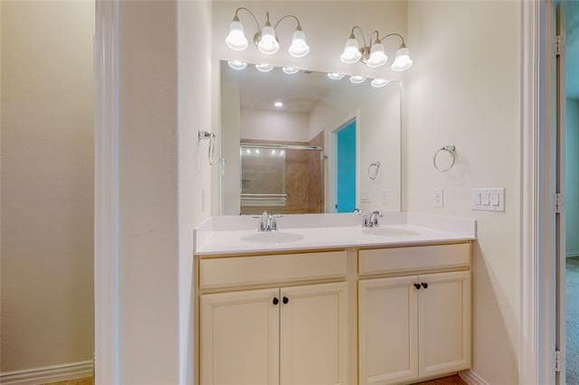 Building Photo - 2424 Mockingbird Ct