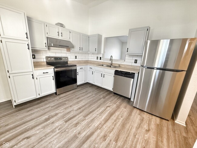 Building Photo - 776 Alvey Ct