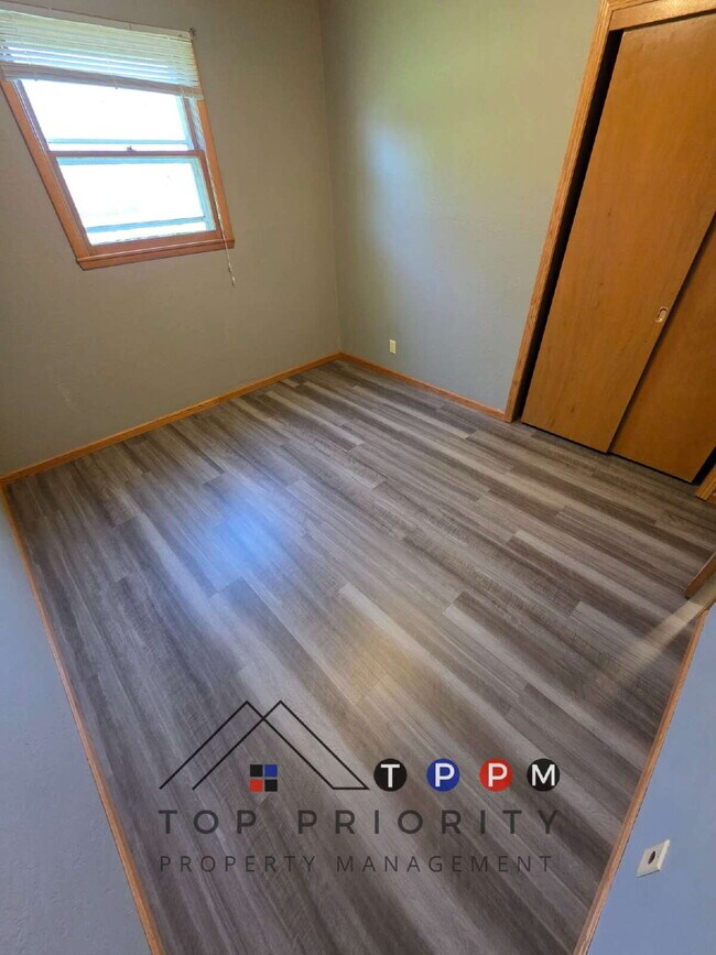Building Photo - 2 Bedroom | 1 Bathroom Unit in Marion Avai...