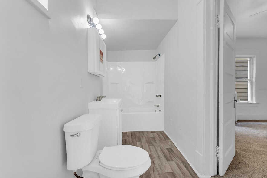 Building Photo - 3279 W 32nd St