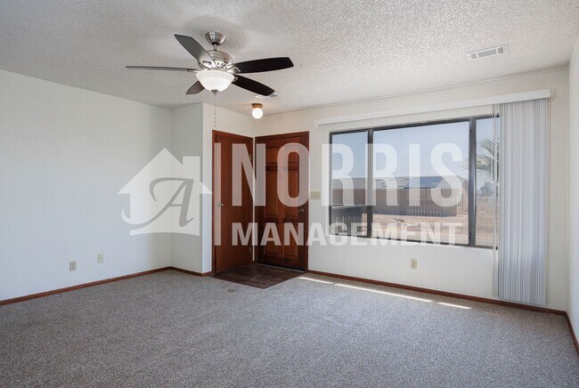 Building Photo - 15054 S Yava Rd