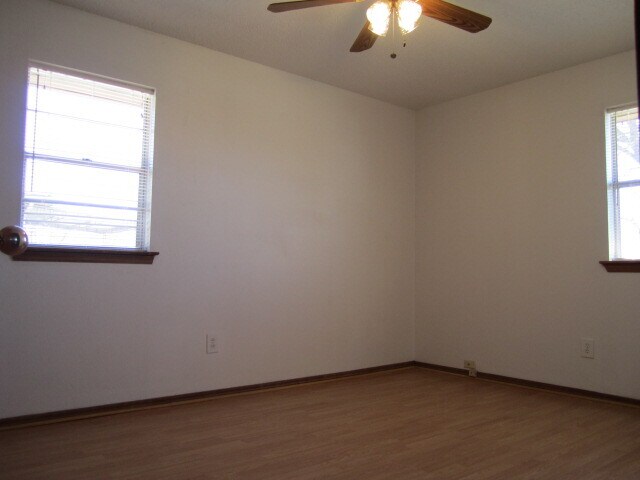 Building Photo - 1000 S Howard Ave