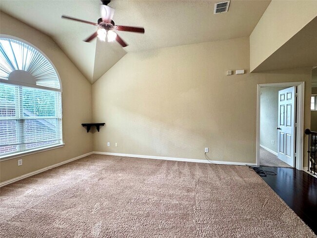 Building Photo - 3817 Edward Dr