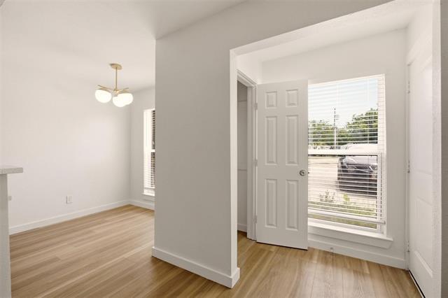 Building Photo - 908 Isbell Rd