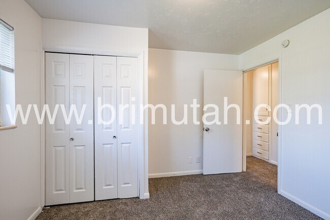Building Photo - 5856 S 157 W