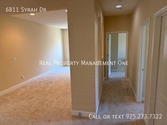 Building Photo - 6811 Syrah Dr