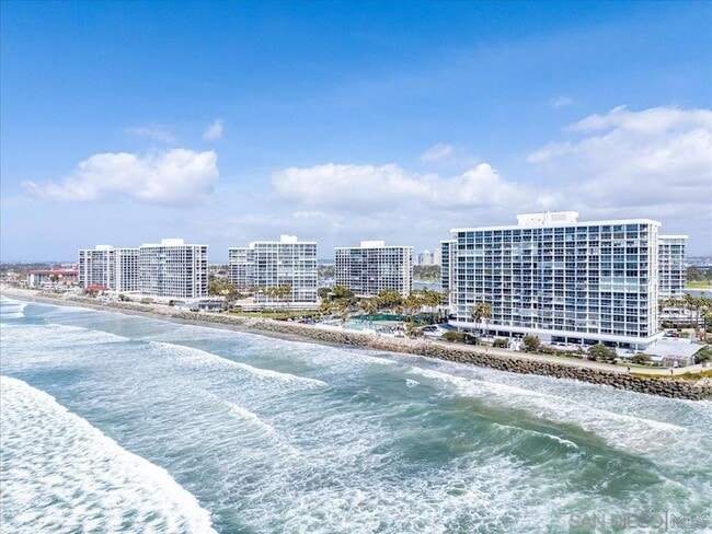 Building Photo - 1830 Avenida Del Mundo