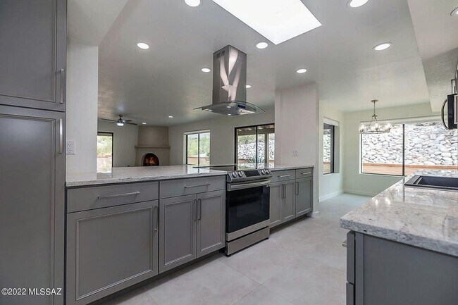 Building Photo - 4989 N Territory Ave
