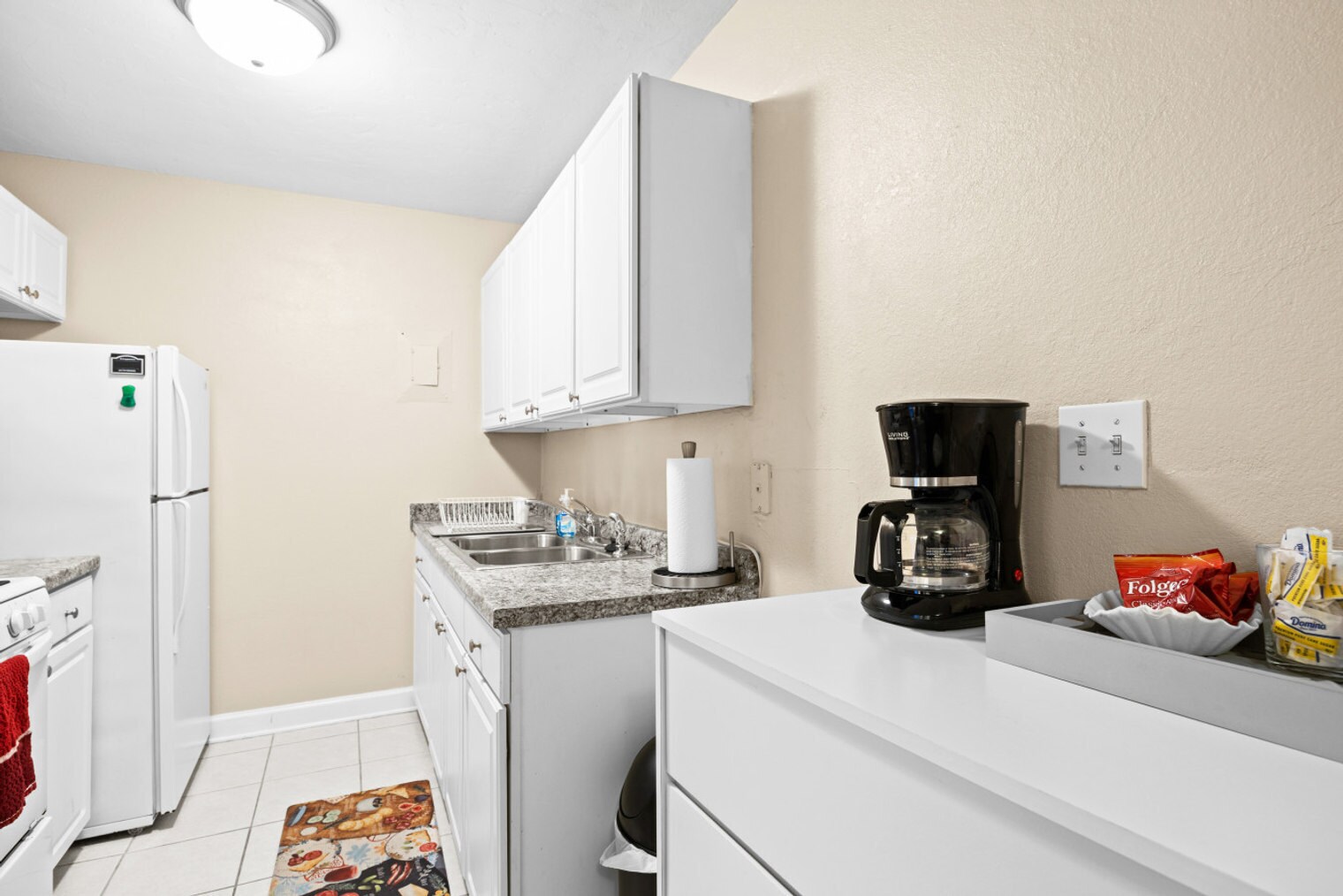 Building Photo - 1700 SW 16th Ct