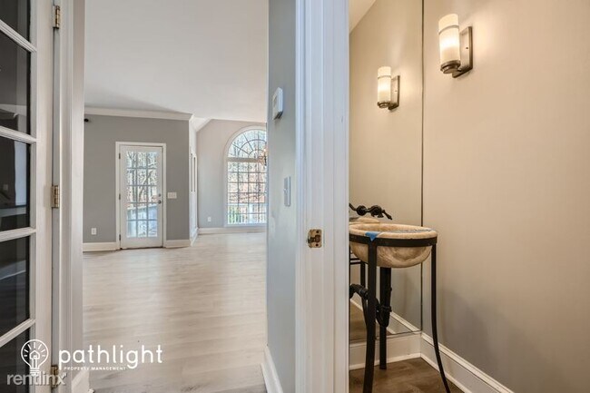 Building Photo - 4 br, 3 bath House - 5390 Overbend Trl UNIT