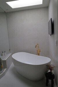 Building Photo - 1875 S Beverly Glen Blvd