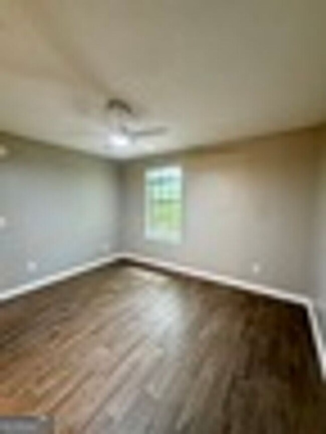 Building Photo - 438/440 Admirals Walk Dr
