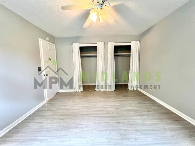 Building Photo - 623 Henderson St