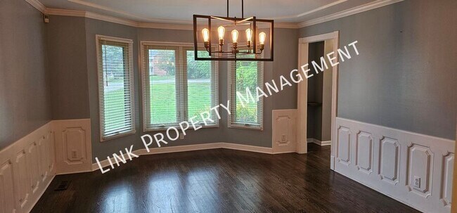 Building Photo - 7701 Elizabeth Way Dr