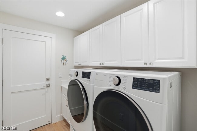 Building Photo - 1590 Sandpiper St