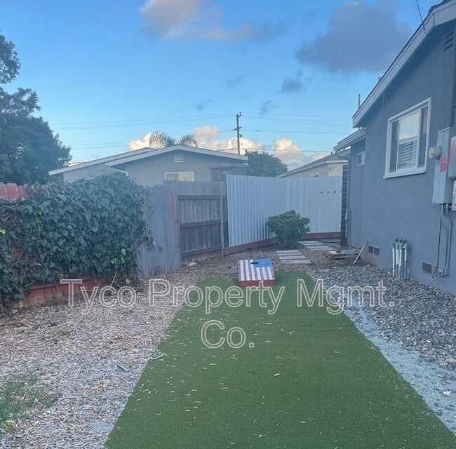 Building Photo - 392 Bonito Ave