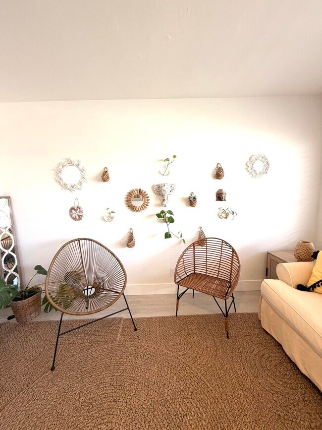 Building Photo - 3322 Cynthia Ln