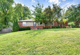Building Photo - Beautifully Updated 3BR/1.5BA Home in Cove...
