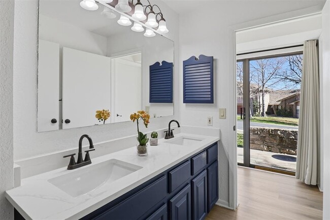 Building Photo - 100 Bay Point Dr