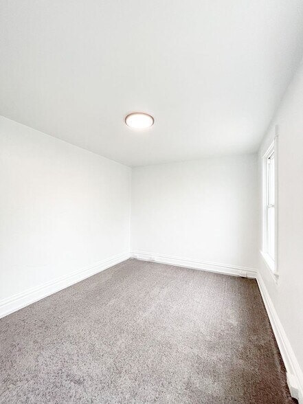 Building Photo - 709-711 Industry St