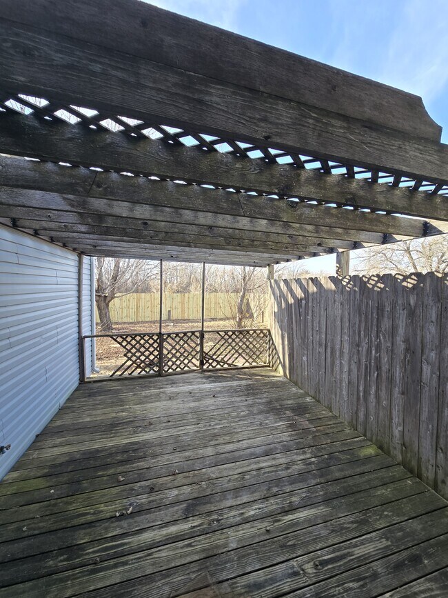 Building Photo - 5223 S Mosley St