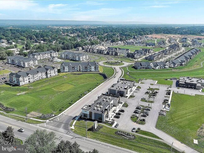 Building Photo - 131 Despina Dr