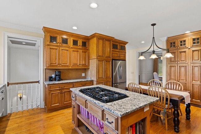 Building Photo - 1070 Riverwalk Point