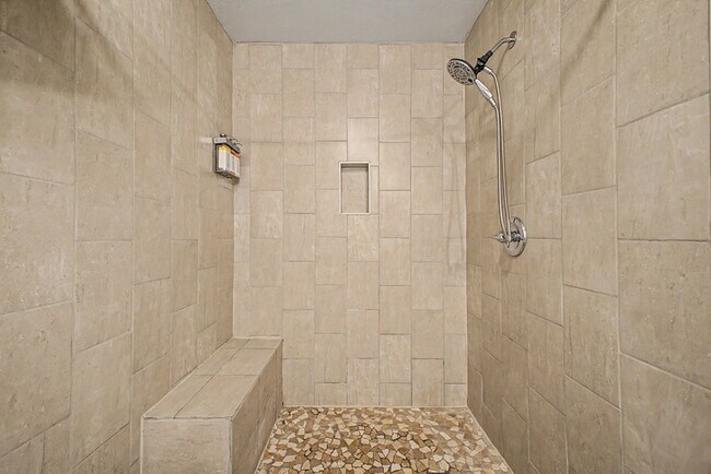 Building Photo - 13608 N 41st Pl