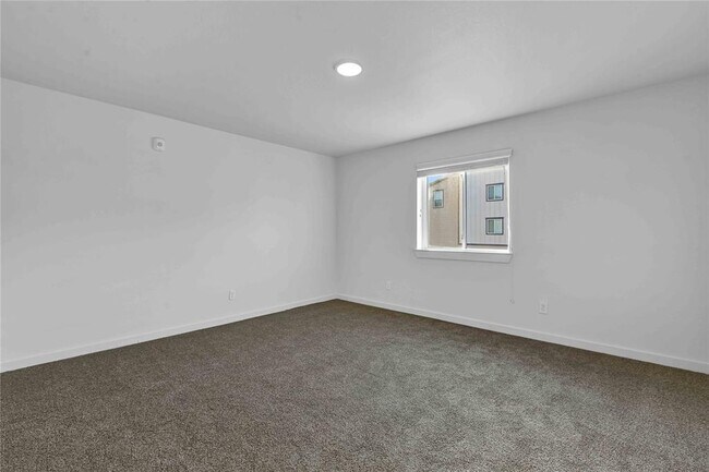Building Photo - 12603 Telge Rd