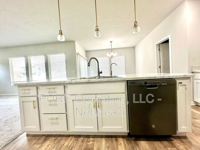 Building Photo - 5121 N 181st St