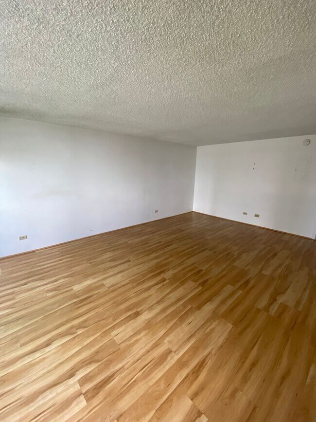 Building Photo - 824 Kinau St