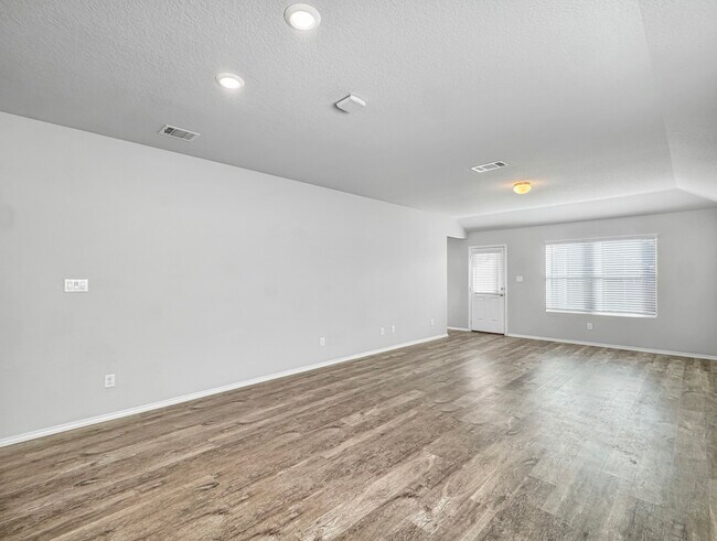 Building Photo - 9714 Marbach Hl