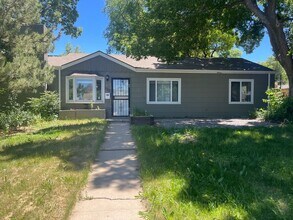 Building Photo - $0 DEPOSIT OPTION. CHARMING 3-BEDROOM HOME WITH LARGE YARD AND EASY ACCESS TO I-25 AND I-225