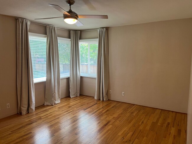 Building Photo - Los Gatos Living Just Minutes from Downtown & New Whole Foods